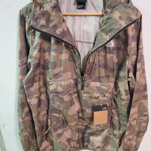 THE NORTH FACE CAMO HOODIE WIND BREAKER